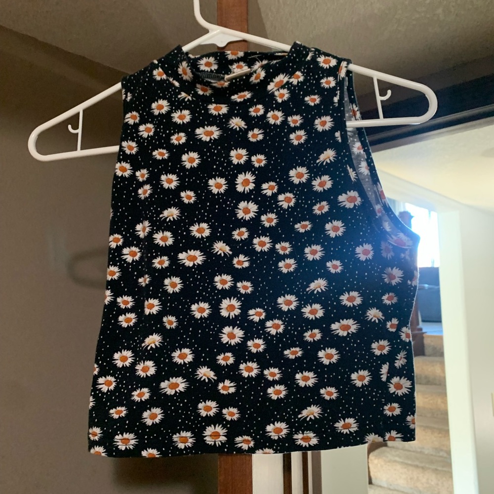 Wet Seal Crop Flowered Tank